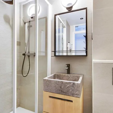 Renovated With Terrace, Rue De La Pompe 16e - Mobility Lease * פריז